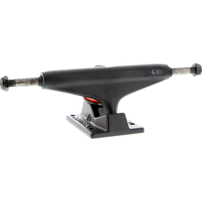 INDUSTRIAL IV 5.25 BLK/BLK W/BLK LOGO ppp